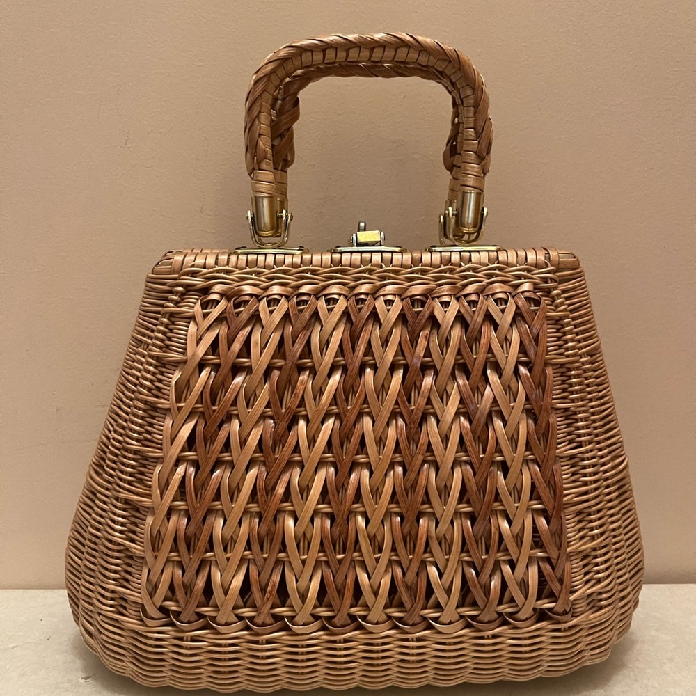 Woven Straw Handbag in Natural Tan